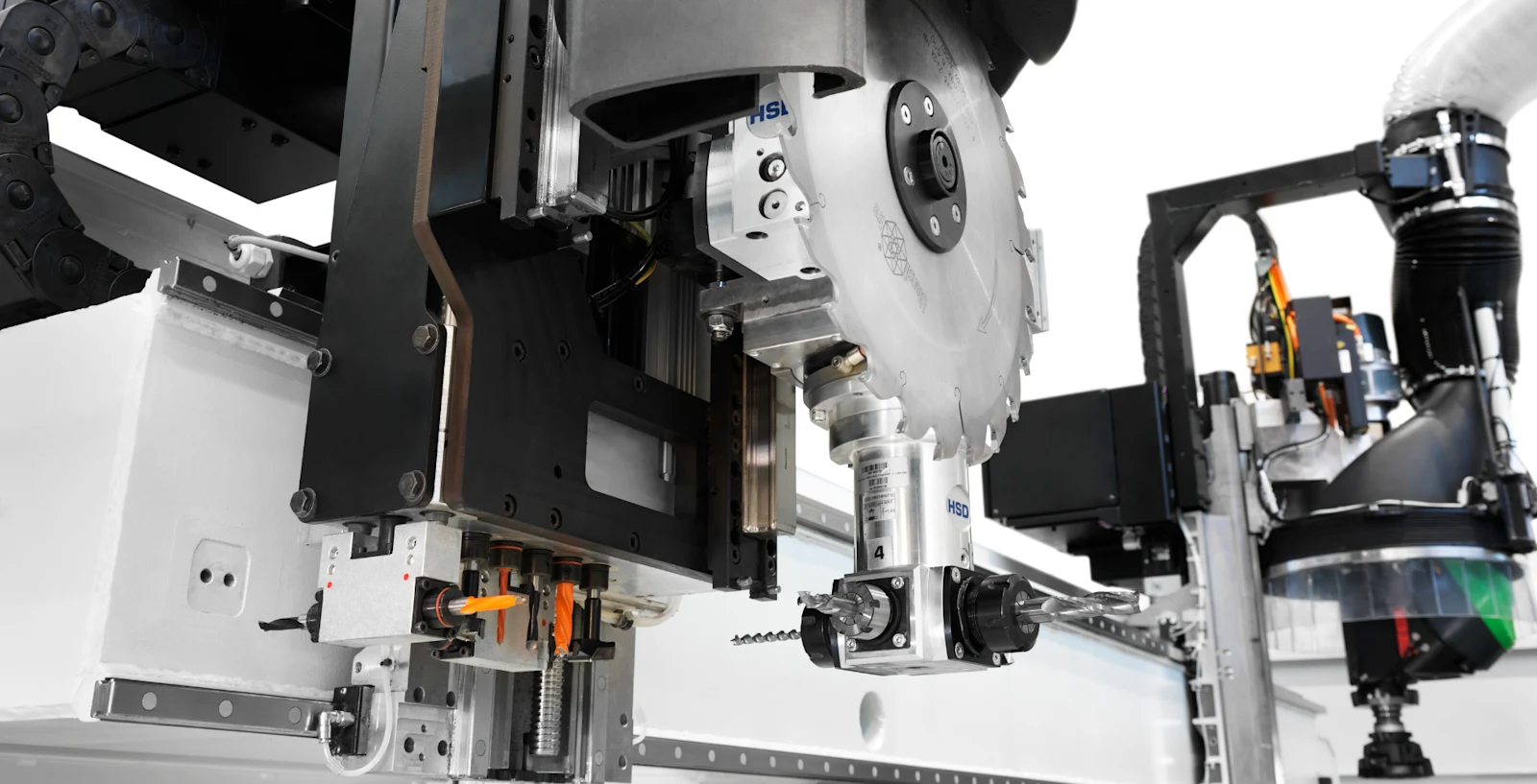 Sistema de trabajo del centro CNC BIESSE Rover A Plus